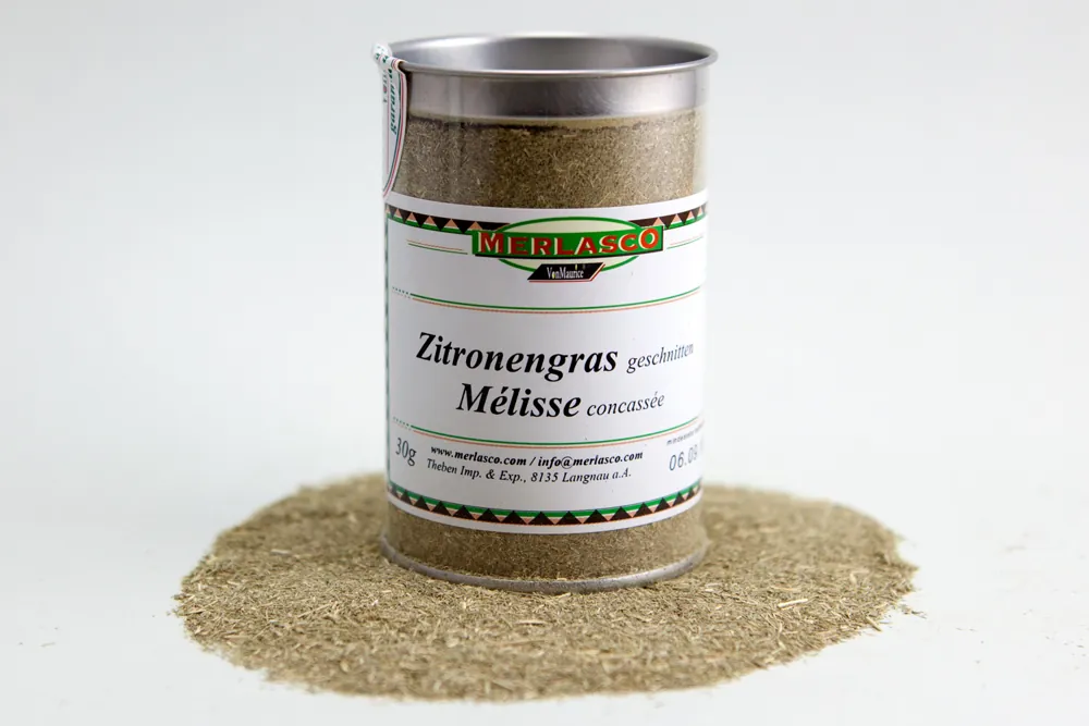 Zitronengras sehr fein geschnitten (Cymbopogon citratus)